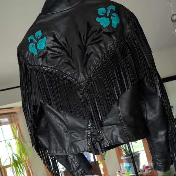 🔥Leather Jacket with Modern Appeal🔥 - Picture 5 of 12